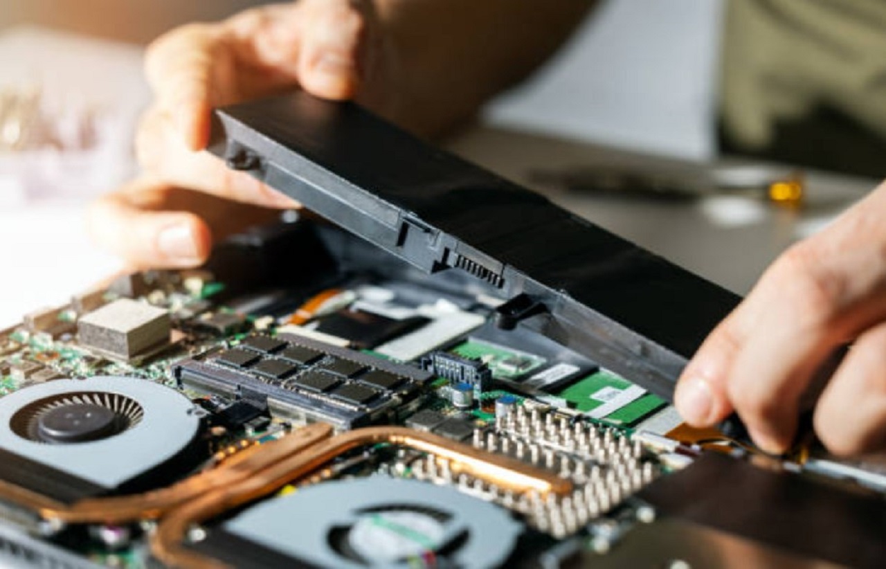 Keeping Your Laptop Running Strong with Batterie Professionnel